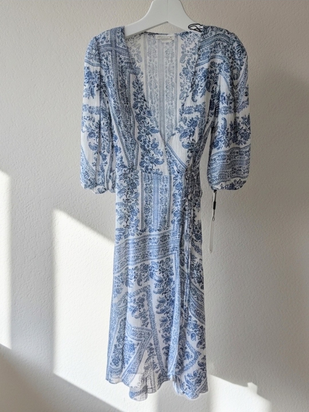 NWT Calvin Klein Blue & White Paisley Floral Chiffon Wrap Maxi Dress Size 2